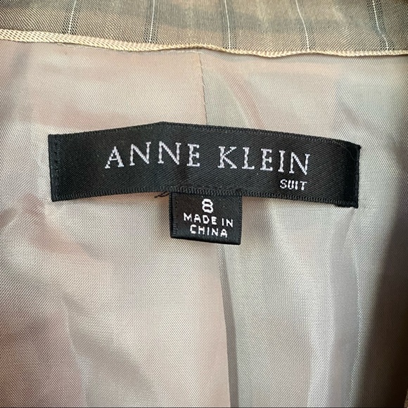 Anne Klein women’s size 8 brown striped suit - Picture 3 of 7
